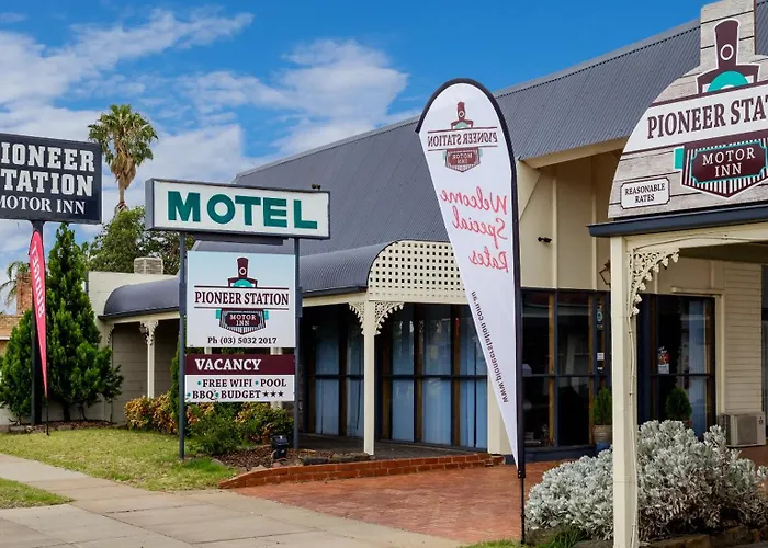 Cheap hotels Pioneer Station Motor Inn