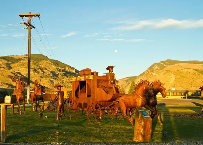 Hotels with tennis Cody Cowboy Village