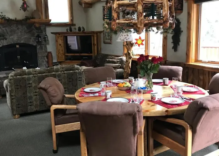 Sonnenhof Lakewood Manor Bed And Breakfast.