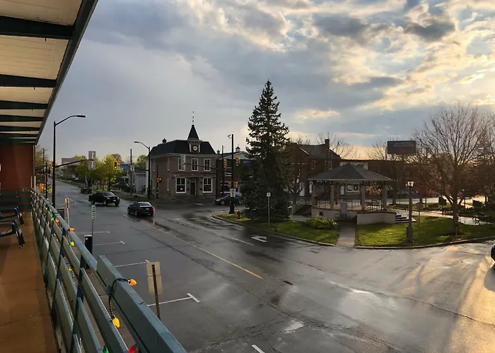 Niagara Parkway Court Motel