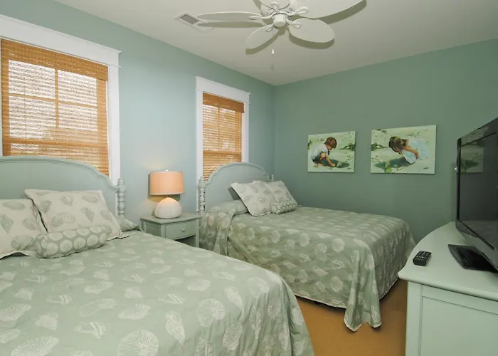 Hotel with view: The Cottages At North Beach Resort & Villas