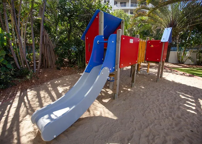 Cheap hotel: Chateau Beachside Resort