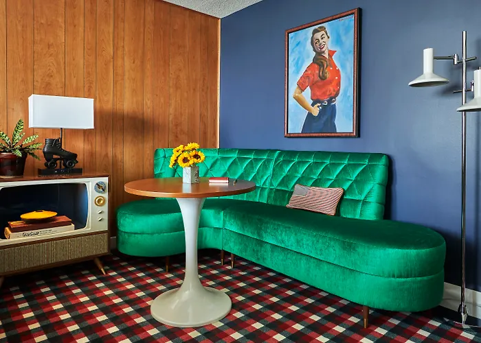 4 star hotel: Graduate By Hilton Lincoln