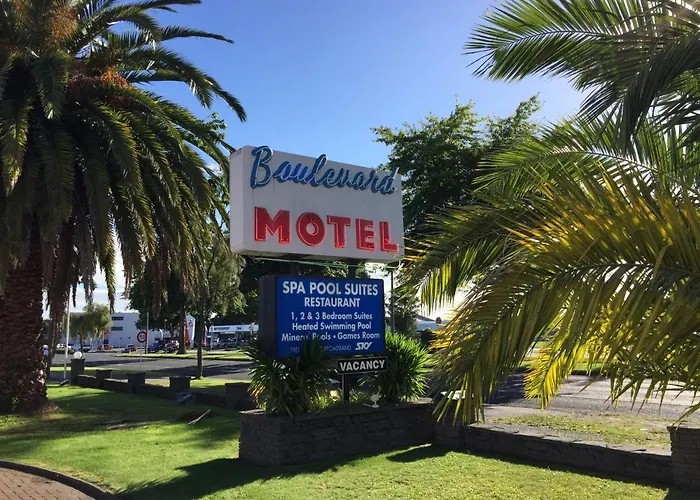 Central hotel: Boulevard Motel
